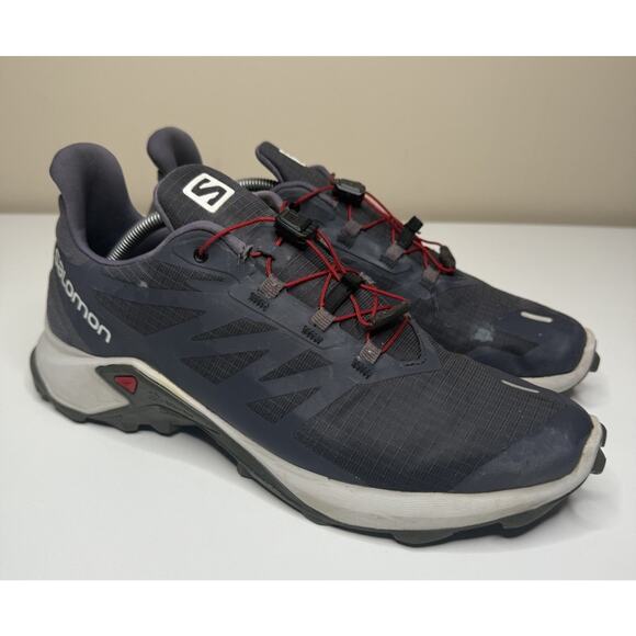 Men’s 11.5 Salomon Black and Red Athletic Hiking Trail Sneakers - Picture 3 of 12